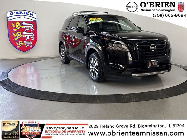 2025 Nissan Pathfinder SL