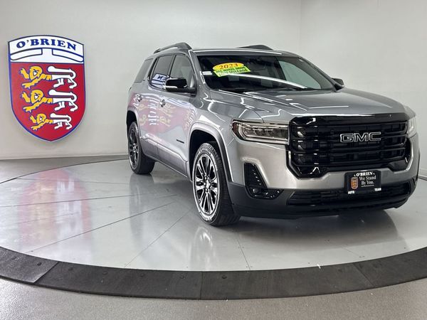 2023 GMC Acadia SLT